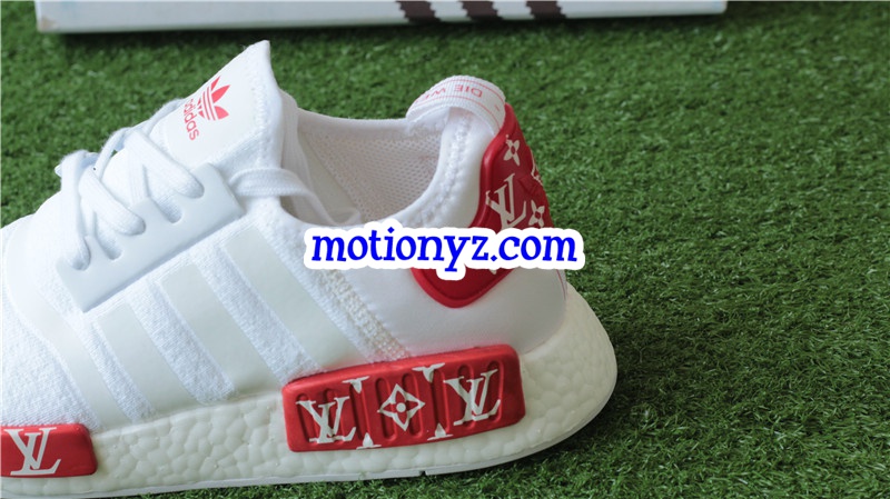 Real Boost Adidas NMD x Supreme LVS White